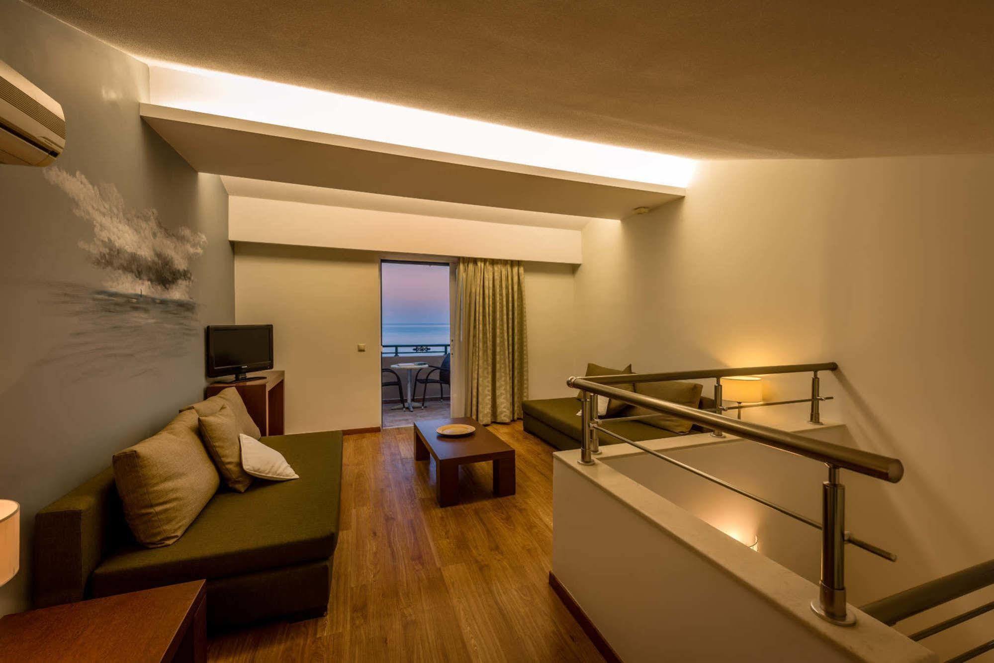 Mediterranean Beach Resort Laganas Exterior photo